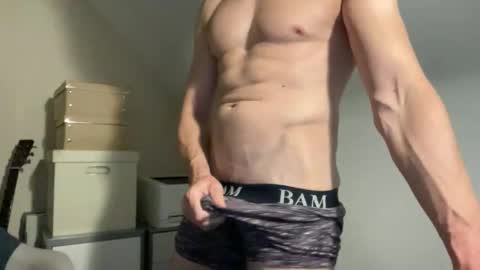 Snapshot of the_gym_boy chatting on 09-18-25, 01:02 the_gym_boy online show from 09-18-25, 01:02
