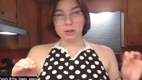 Snapshot of the_happy_space chatting on 01-16-26, 01:20 MATERNITY LEAVE online show from 01-16-26, 01:20