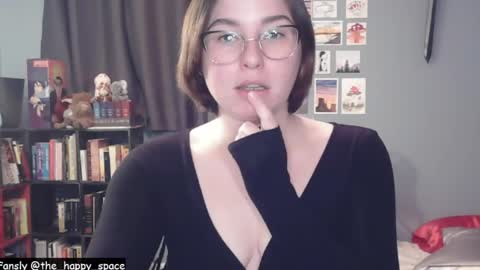 Snapshot of the_happy_space chatting on 01-17-26, 01:21 MATERNITY LEAVE online show from 01-17-26, 01:21