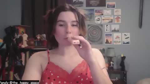 Snapshot of the_happy_space chatting on 02-15-26, 01:13 MATERNITY LEAVE online show from 02-15-26, 01:13