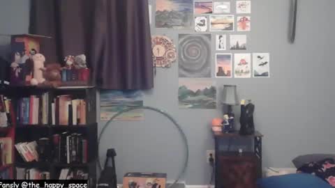 Snapshot of the_happy_space chatting on 02-19-26, 01:01 MATERNITY LEAVE online show from 02-19-26, 01:01