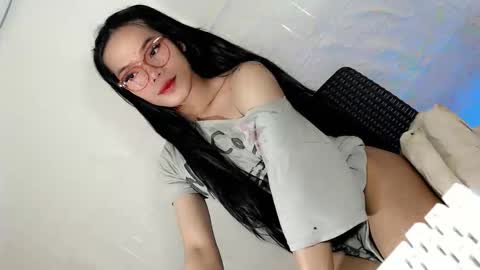 the_horny_bella online show from 04-21-26, 12:11
