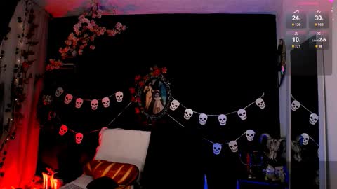 Snapshot of the_kitty_roxy chatting on 10-25-25, 08:00 ... ... online show from 10-25-25, 08:00