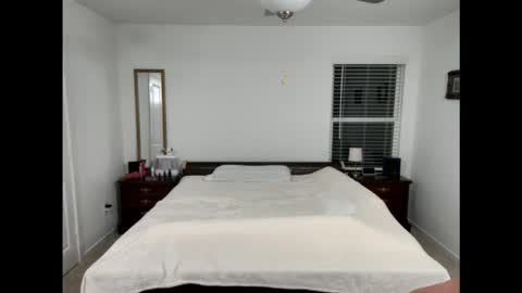 Snapshot of the_lucas_king chatting on 10-18-25, 01:19 Lucas King online show from 10-18-25, 01:19