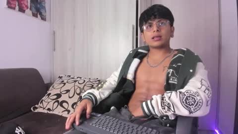 Danny online show from 09-25-25, 03:54