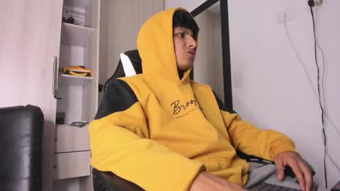 Danny online show from 10-12-25, 06:12