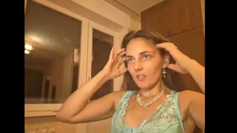 theanna510763 online show from 09-08-25, 08:08