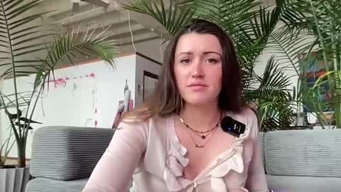 Snapshot of theartisttype chatting on 04-02-26, 05:21 Arabella online show from 04-02-26, 05:21