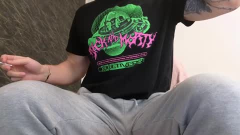 Snapshot of thebestmuscles chatting on 02-21-25, 08:18 John online show from 02-21-25, 08:18