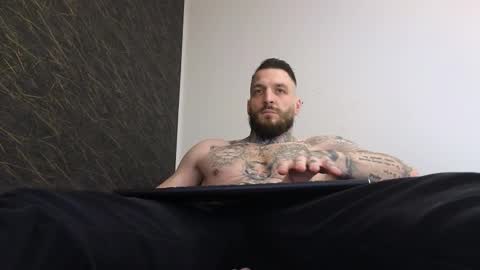 Snapshot of thebestmuscles chatting on 03-05-25, 05:39 John online show from 03-05-25, 05:39