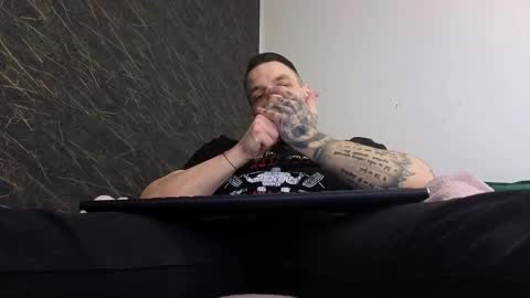 Snapshot of thebestmuscles chatting on 03-12-25, 09:23 John online show from 03-12-25, 09:23