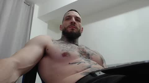 Snapshot of thebestmuscles chatting on 02-21-26, 10:22 John online show from 02-21-26, 10:22