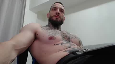 Snapshot of thebestmuscles chatting on 02-22-26, 08:07 John online show from 02-22-26, 08:07