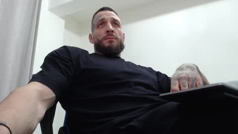 Snapshot of thebestmuscles chatting on 02-23-26, 06:49 John online show from 02-23-26, 06:49