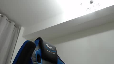 Snapshot of thebestmuscles chatting on 02-25-26, 07:12 John online show from 02-25-26, 07:12