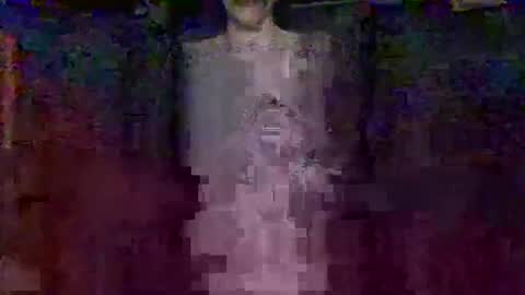 Snapshot of thebird9898 chatting on 11-06-25, 07:48 thebird9898 online show from 11-06-25, 07:48