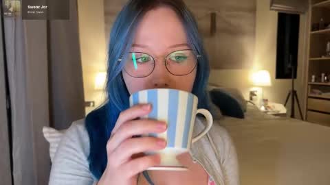 Snapshot of theblue_moonie chatting on 09-20-25, 01:01 BlueMoon no babybbbabe Scroll down for schedule - online show from 09-20-25, 01:01