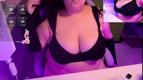TheBouncingBetty online show from 04-19-26, 06:43