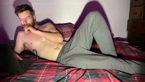 Snapshot of thecarrguyy chatting on 01-19-25, 11:56 Thatcarrguyy online show from 01-19-25, 11:56