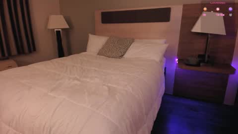 Snapshot of thecarrguyy chatting on 12-18-25, 07:03 Thatcarrguyy online show from 12-18-25, 07:03