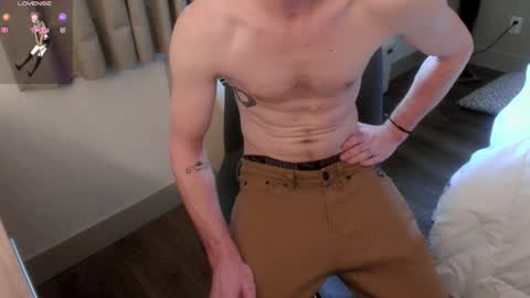 Snapshot of thecarrguyy chatting on 12-18-25, 07:09 Thatcarrguyy online show from 12-18-25, 07:09