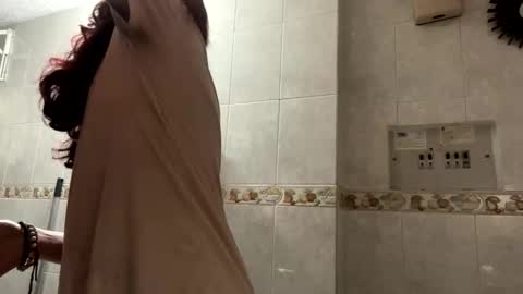 Snapshot of thecherry_paulette chatting on 12-16-25, 10:37 Paulette online show from 12-16-25, 10:37