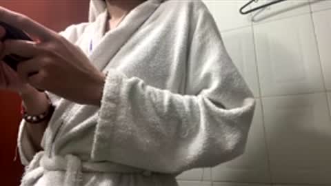 Snapshot of thecherry_paulette chatting on 12-21-25, 03:35 Paulette online show from 12-21-25, 03:35