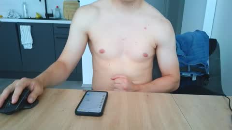thecuteguy144949 online show from 06-06-26, 10:31