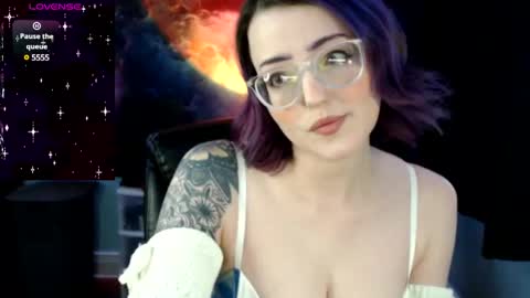 Snapshot of thedaisymoon chatting on 02-28-25, 01:26 thedaisymoon online show from 02-28-25, 01:26