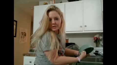 Kassandra Grant online show from 11-15-25, 04:47