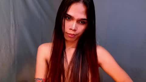 Snapshot of thedevil_inme chatting on 12-01-24, 11:58 Lana But you can spell it backwards online show from 12-01-24, 11:58