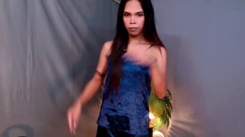 Snapshot of thedevil_inme chatting on 12-17-24, 03:28 Lana But you can spell it backwards online show from 12-17-24, 03:28
