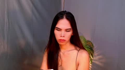 Snapshot of thedevil_inme chatting on 12-23-24, 02:13 Lana But you can spell it backwards online show from 12-23-24, 02:13