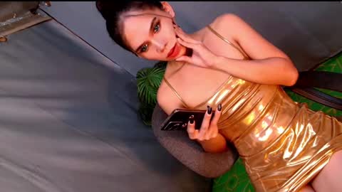 Snapshot of thedevil_inme chatting on 02-26-25, 03:21 Lana But you can spell it backwards online show from 02-26-25, 03:21