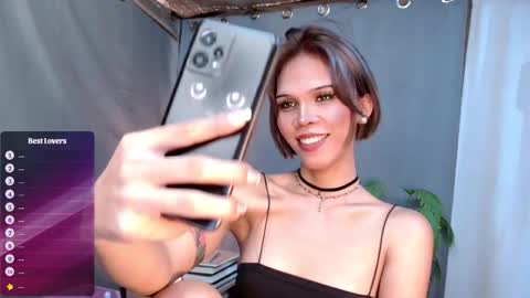 Snapshot of thedevil_inme chatting on 10-19-25, 04:18 Lana But you can spell it backwards online show from 10-19-25, 04:18