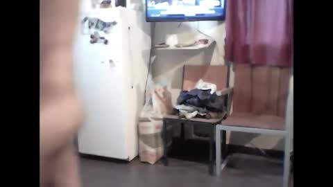 Snapshot of thedudnextdoor chatting on 10-13-25, 10:10 thedudnextdoor online show from 10-13-25, 10:10