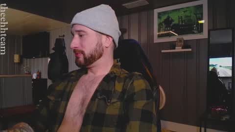 Snapshot of theehhteam chatting on 02-11-25, 05:40 H online show from 02-11-25, 05:40