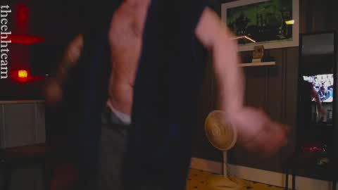 Snapshot of theehhteam chatting on 02-11-25, 11:44 H online show from 02-11-25, 11:44