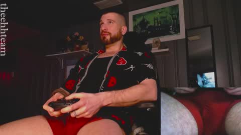 Snapshot of theehhteam chatting on 02-14-25, 05:46 H online show from 02-14-25, 05:46