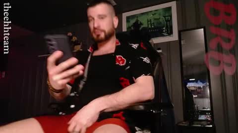 Snapshot of theehhteam chatting on 02-14-25, 08:48 H online show from 02-14-25, 08:48