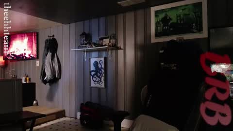 Snapshot of theehhteam chatting on 02-18-25, 09:42 H online show from 02-18-25, 09:42