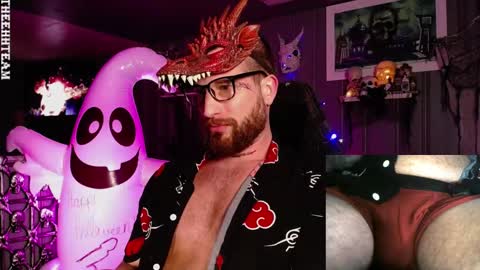 Snapshot of theehhteam chatting on 10-30-25, 11:49 H online show from 10-30-25, 11:49