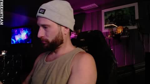 Snapshot of theehhteam chatting on 11-01-25, 11:56 H online show from 11-01-25, 11:56