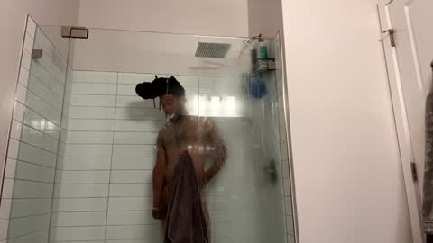 Snapshot of theekingcapo chatting on 12-30-24, 05:26 king capo thee online show from 12-30-24, 05:26