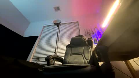 king capo thee online show from 12-30-24, 11:17