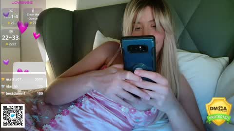 Snapshot of theellenshow chatting on 01-11-25, 05:40 Ellen online show from 01-11-25, 05:40