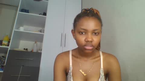 Snapshot of theequinn chatting on 02-27-25, 05:47 theequinn online show from 02-27-25, 05:47