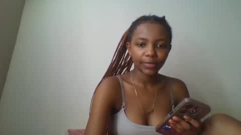 Snapshot of theequinn chatting on 03-09-25, 09:14 theequinn online show from 03-09-25, 09:14