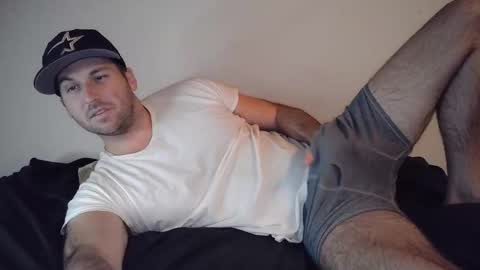 Theetwohander online show from 10-19-25, 03:18