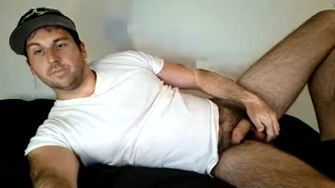 Snapshot of theetwohander chatting on 07-13-26, 09:28 Theetwohander online show from 07-13-26, 09:28
